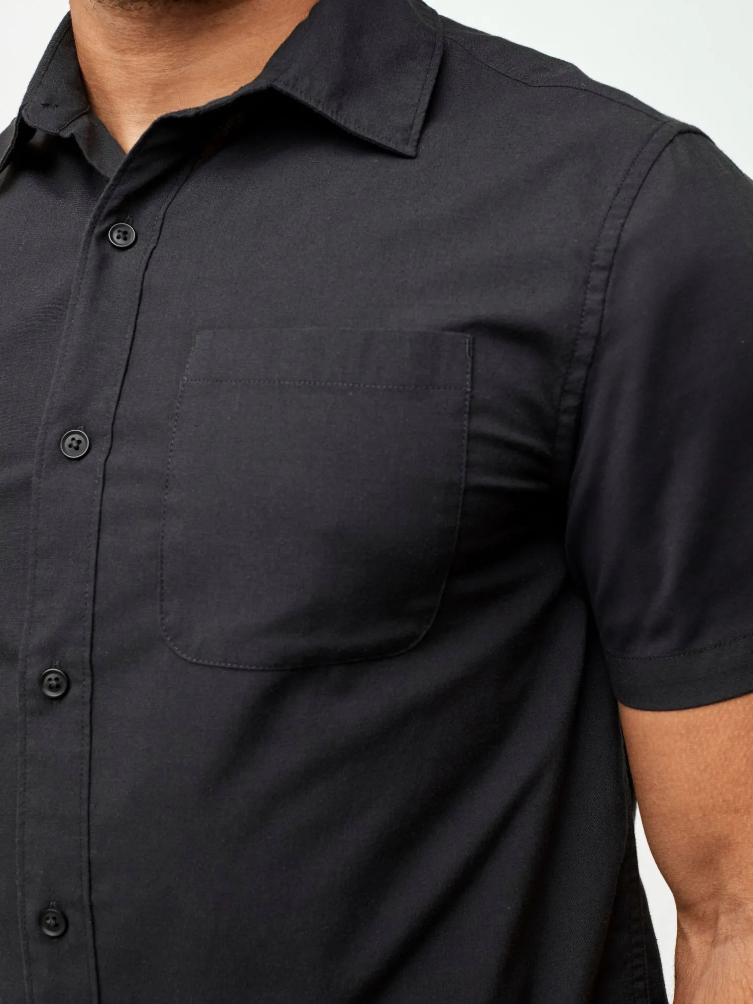 Black Short Sleeve Stretch Button Up