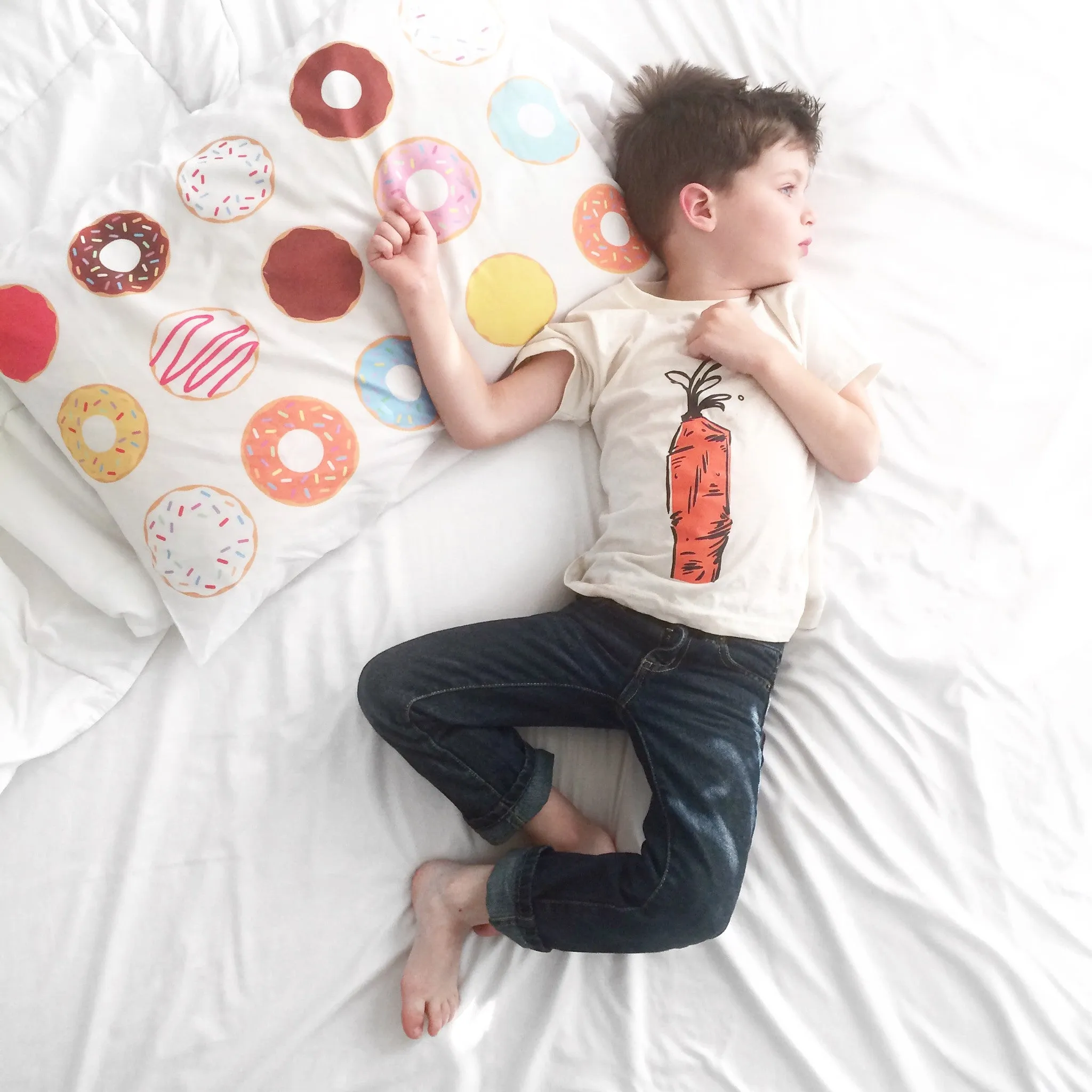 Donuts Standard Pillowcase (20 x 30)