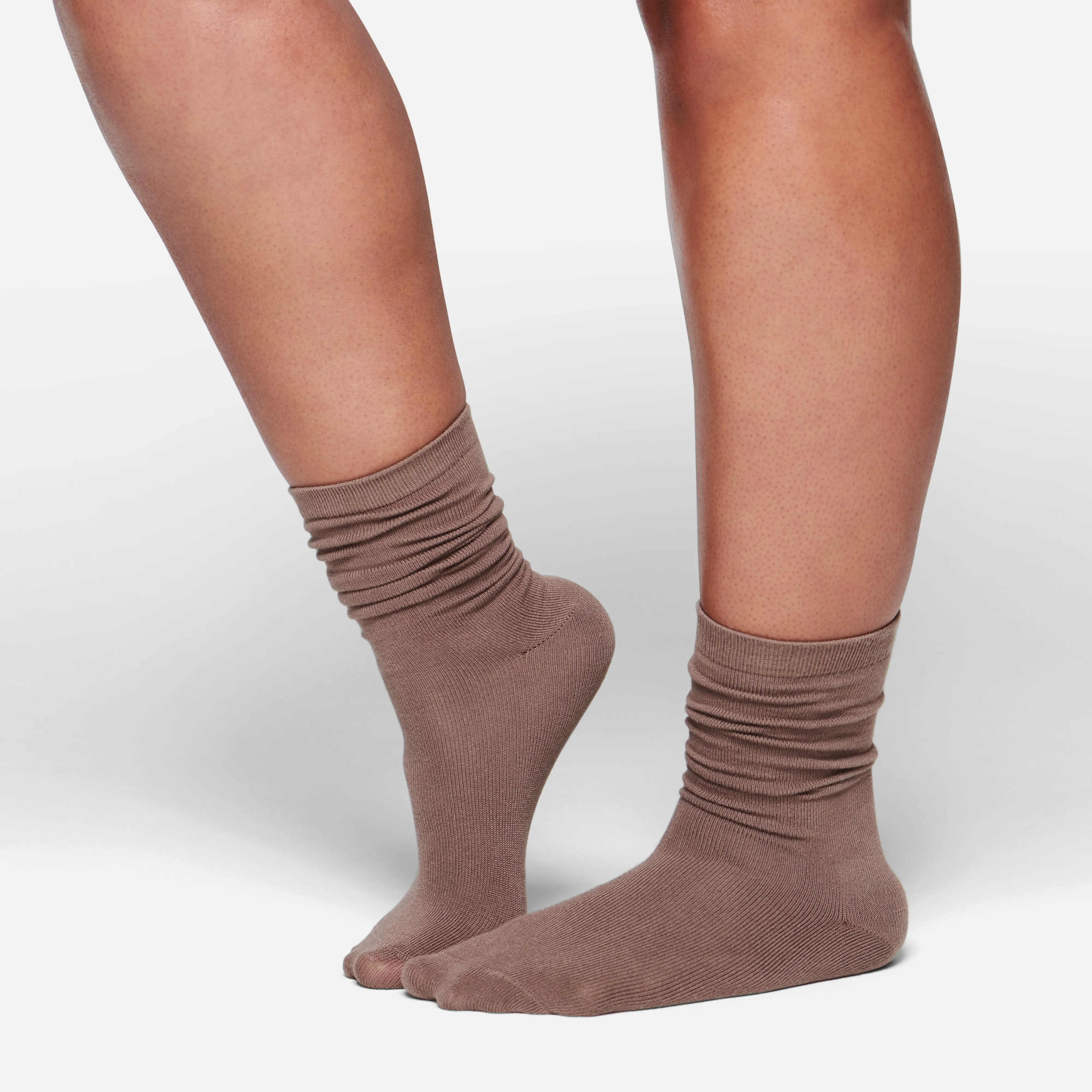 MICROPOLY MID CALF SOCK | UMBER